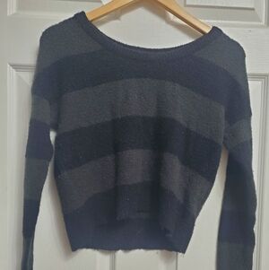 Streetwear Society Cropped Sweater - Size S